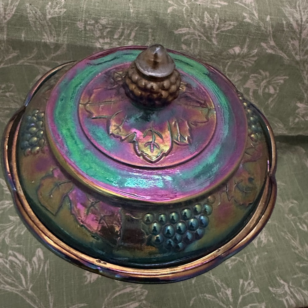 Indiana Carnival Glass Compote with Lid - Picture 3 of 4